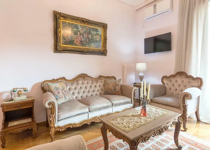 Lovely Apartment In Athens
