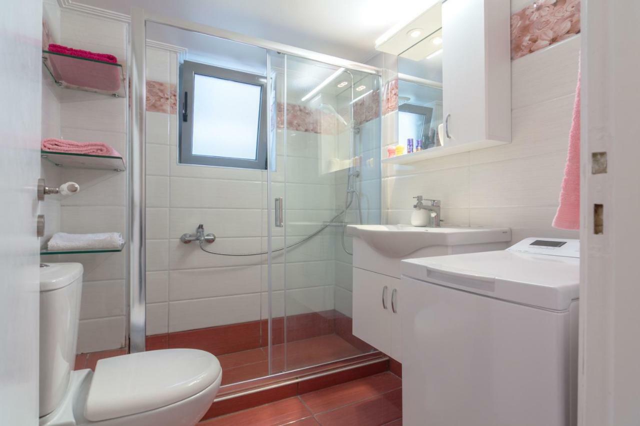 Apartament Lovely In *